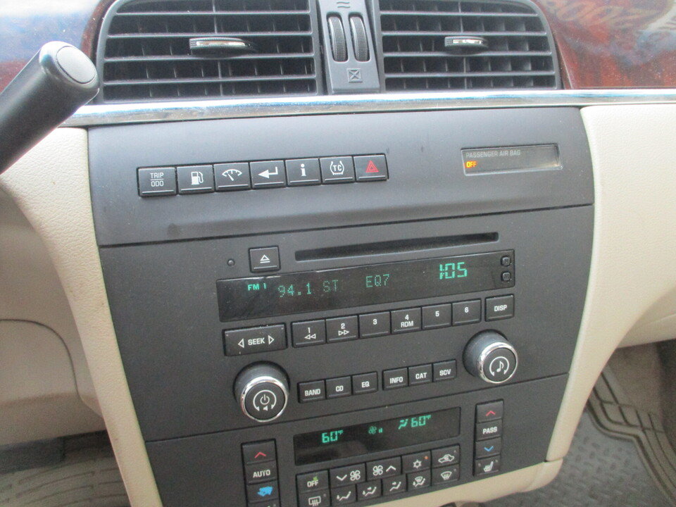 Used 2008 Buick LaCrosse CXL w/ Driver Confidence Package FWD image 30
