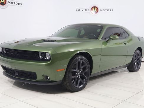 Used 2023 Dodge Challenger SXT w/ Plus Package RWD image 5