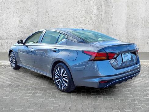 Certified 2024 Nissan Altima 2.5 SV image 8