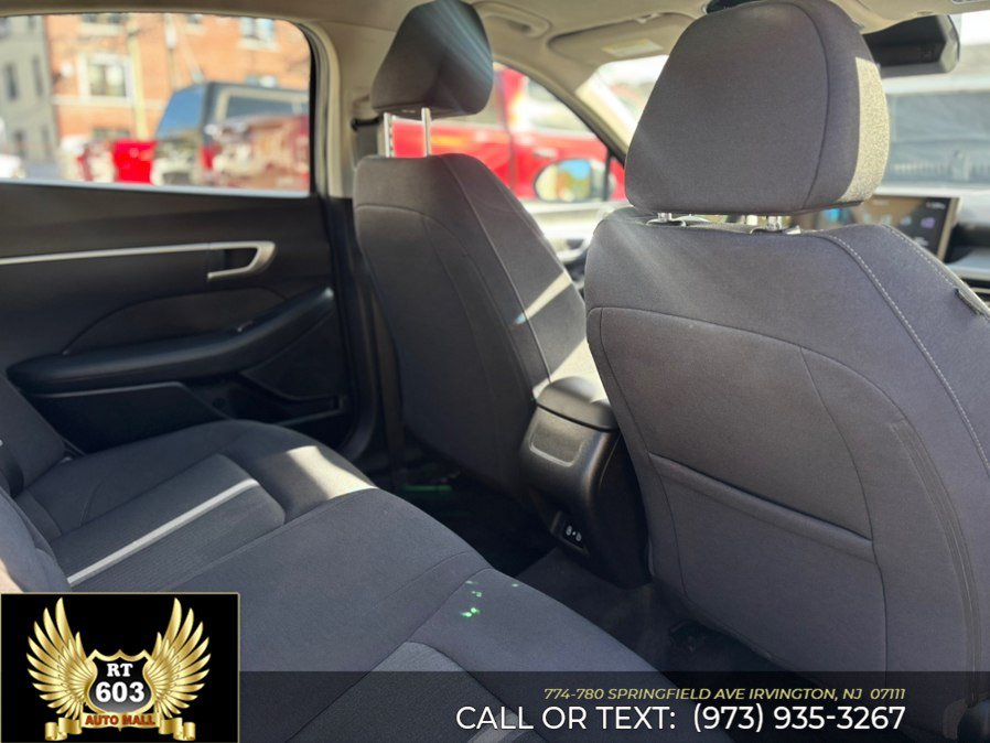 Used 2025 Hyundai Sonata SEL FWD image 10