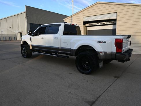 Used 2022 Ford F450 King Ranch image 4