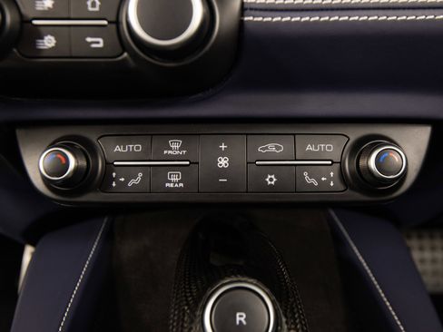 Certified 2020 Ferrari Portofino RWD image 26