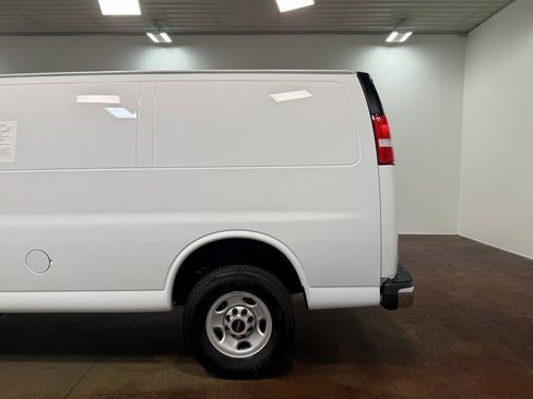 Used 2024 GMC Savana 2500 w/ Driver Convenience Package image 41