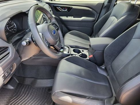 Used 2025 Subaru Forester Touring AWD/4WD image 12