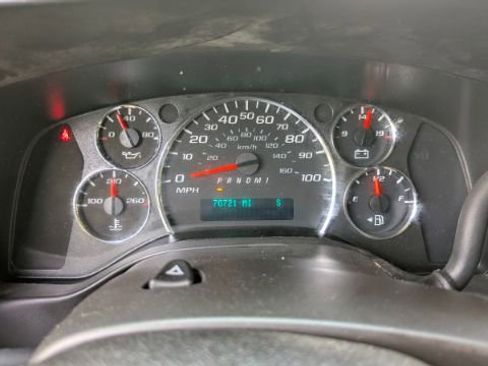 Used 2017 Chevrolet Express 3500 LT w/ LT Preferred Equipment Group RWD image 27