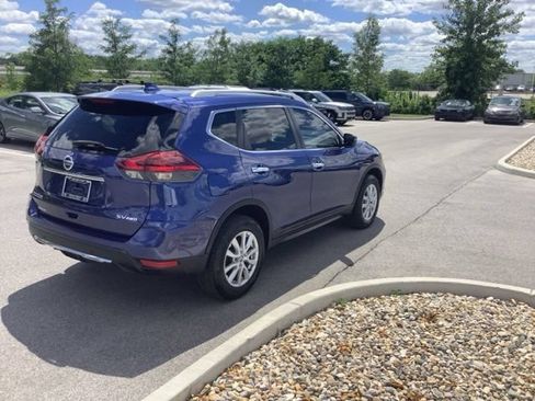 Used 2020 Nissan Rogue SV AWD/4WD image 5