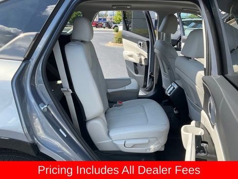 Certified 2023 Kia Sorento SX AWD/4WD image 17