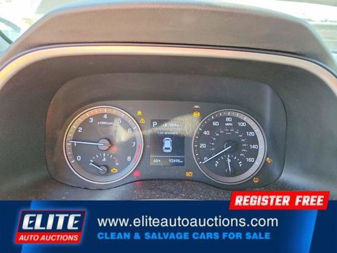 Used 2019 Hyundai Tucson SE image 17