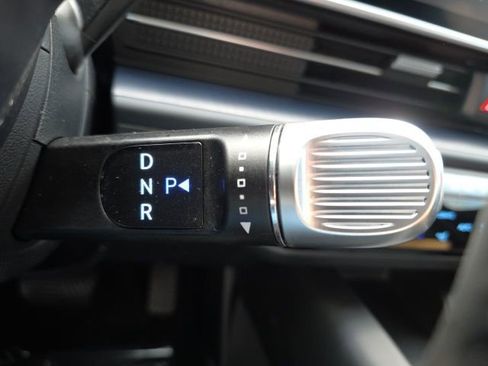 Used 2024 Hyundai Ioniq 6 SE RWD image 12