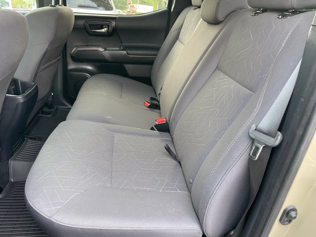 Used 2019 Toyota Tacoma TRD Sport AWD/4WD image 7