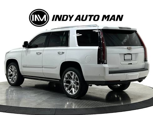 Used 2018 Cadillac Escalade Premium Luxury AWD/4WD image 6