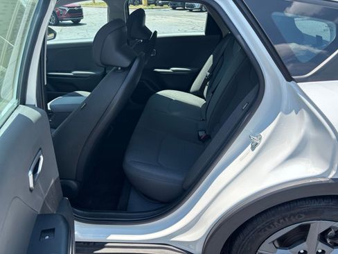 Used 2025 Kia K4 FWD image 22