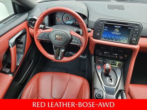Used 2021 Nissan GT-R Premium AWD/4WD image 16