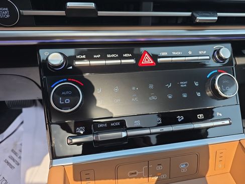 New 2026 Hyundai Santa Fe Calligraphy AWD/4WD image 16