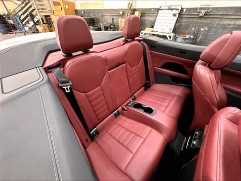 Used 2024 BMW M440i Convertible w/ Premium Package RWD image 28