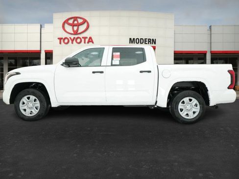 New 2026 Toyota Tundra SR image 10
