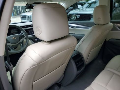 Certified 2024 Cadillac XT5 Premium Luxury w/ Technology Package image 12