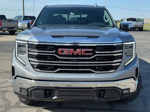 Used 2024 GMC Sierra 1500 SLT w/ SLT Premium Plus Package AWD/4WD image 2