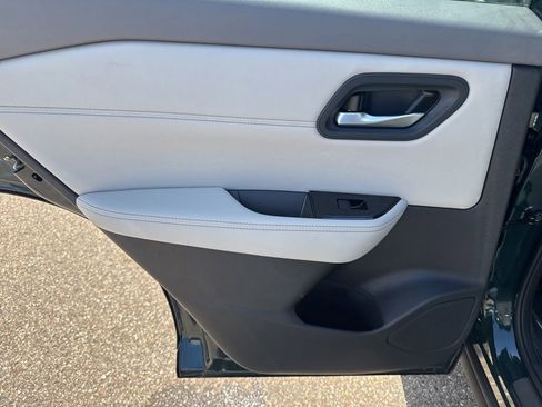 New 2026 Nissan Rogue SV AWD/4WD image 31