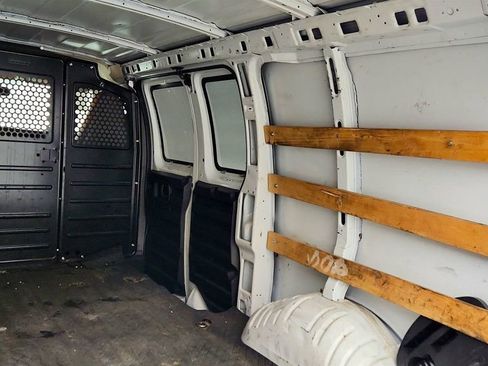 Used 2020 Chevrolet Express 2500 w/ Driver Convenience Package image 20