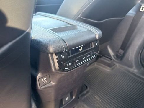 Used 2024 Toyota Grand Highlander Limited image 11