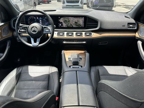 Used 2020 Mercedes-Benz GLS 450 4MATIC image 16