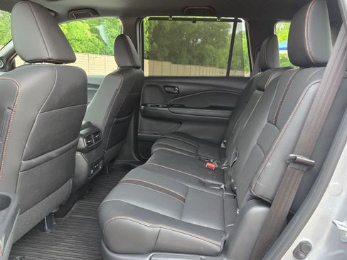 Certified 2024 Honda Passport TrailSport image 13