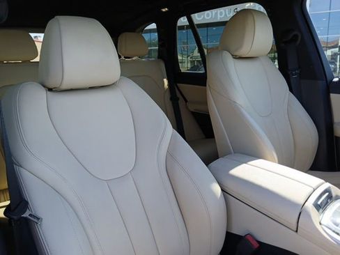 Used 2021 BMW X5 sDrive40i image 18