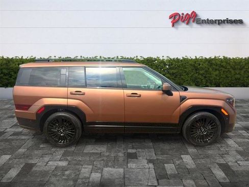 Used 2025 Hyundai Santa Fe Calligraphy FWD image 9