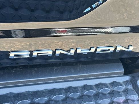 New 2026 GMC Canyon Denali AWD/4WD image 32