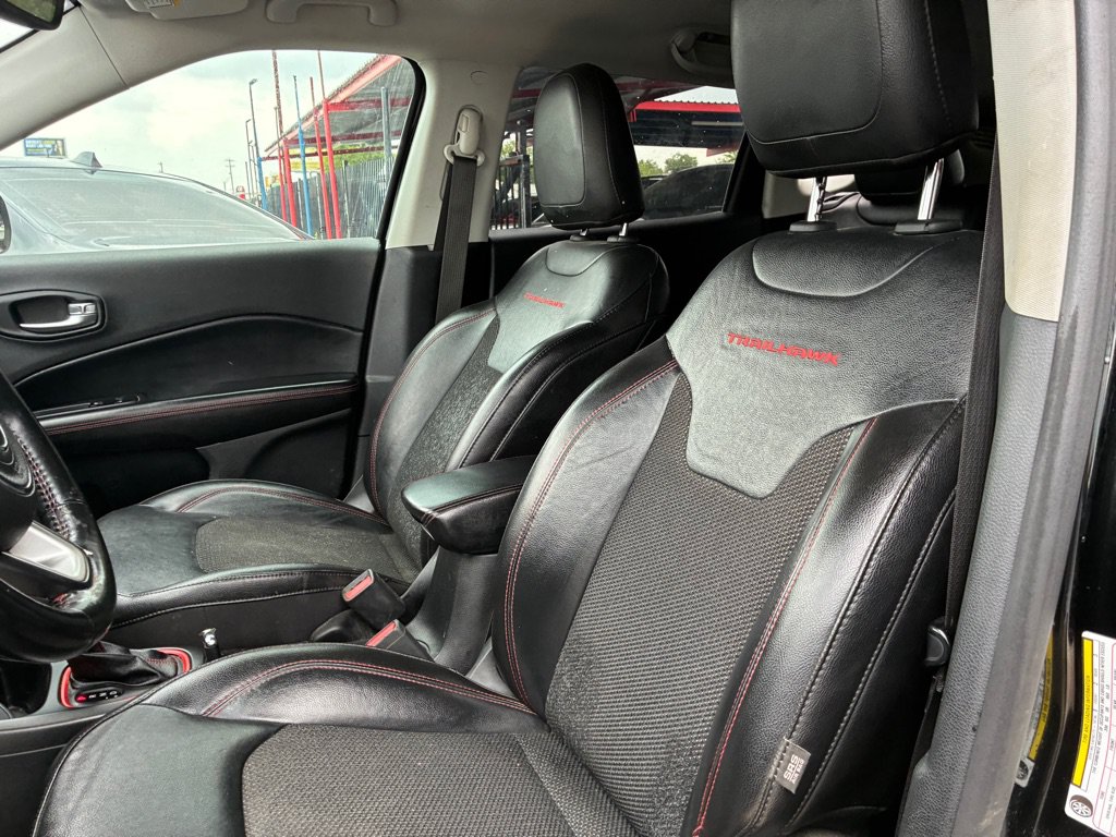 Used 2020 Jeep Compass Trailhawk AWD/4WD image 22