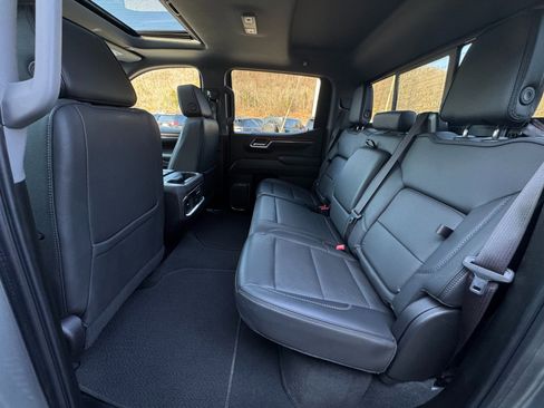 Used 2023 GMC Sierra 1500 Denali w/ Technology Package image 40