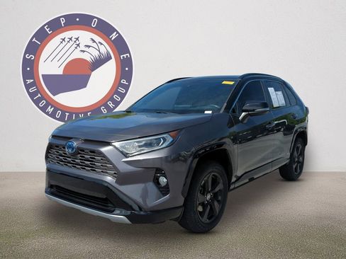 Used 2020 Toyota RAV4 XSE w/ XSE Grade Weather Package image 40
