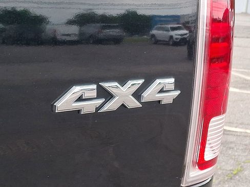 Used 2018 RAM 2500 Laramie AWD/4WD image 32