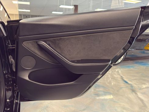 Used 2023 Tesla Model 3 Standard Range image 16