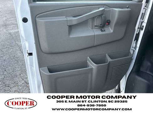 Used 2023 Chevrolet Express 2500 w/ Driver Convenience Package image 11