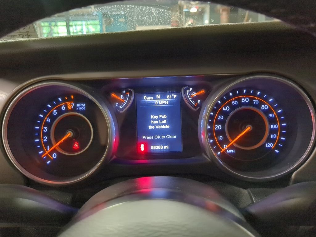 Used 2018 Jeep Wrangler Sport AWD/4WD image 13