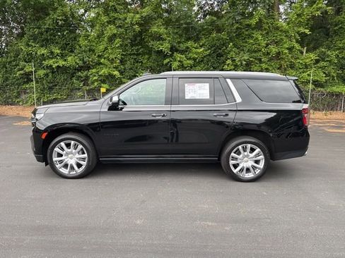 Used 2023 Chevrolet Tahoe Premier AWD/4WD image 2