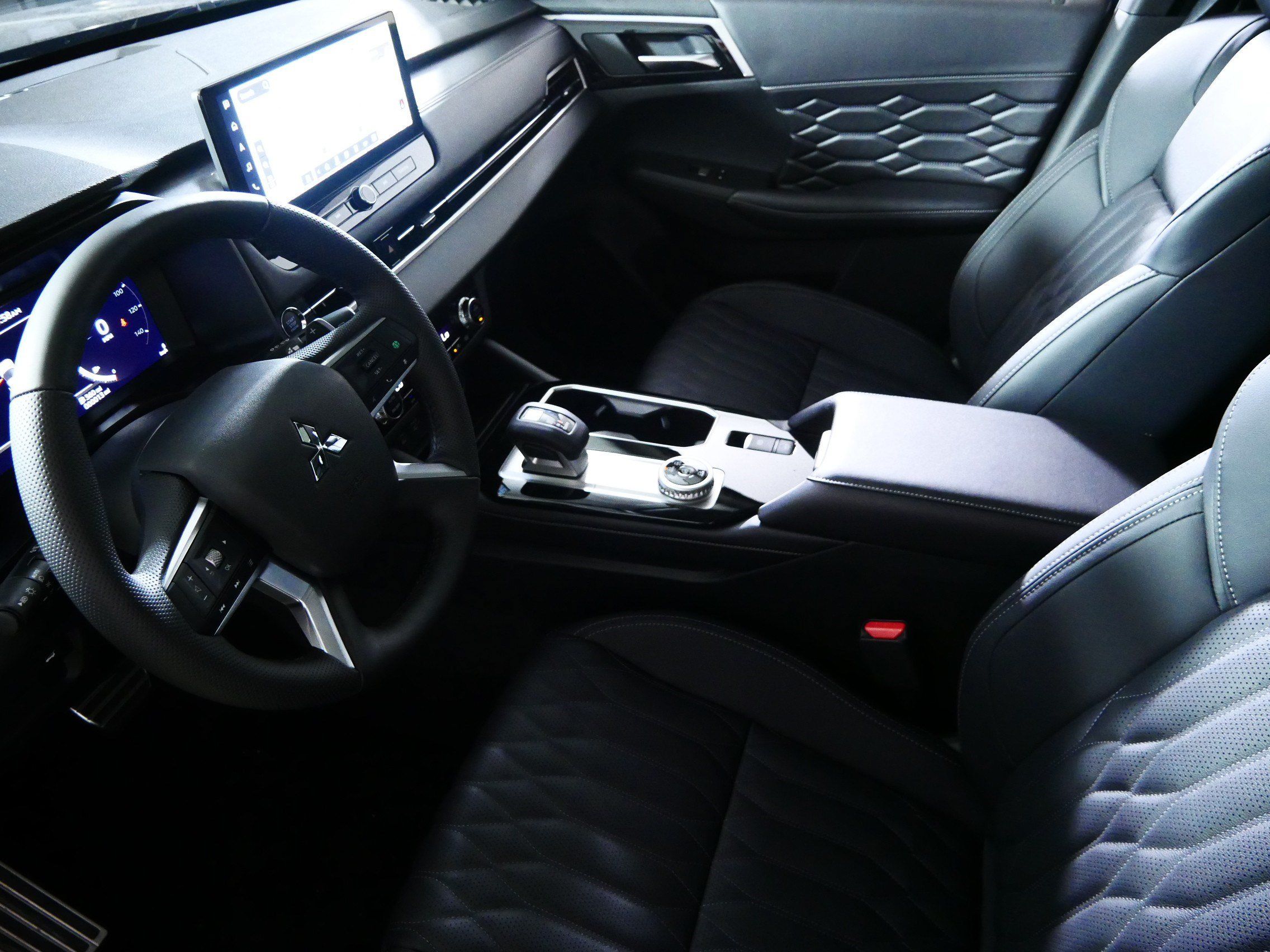 New 2026 Mitsubishi Outlander SEL AWD/4WD image 4