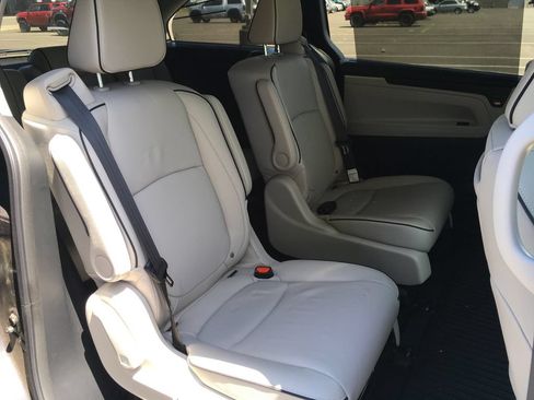 Used 2026 Honda Odyssey Touring image 8