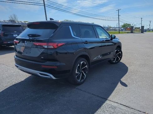 Used 2024 Mitsubishi Outlander SE FWD image 6