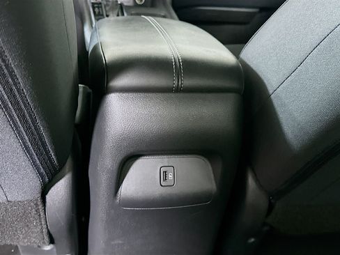 Used 2024 Nissan Sentra SV FWD image 25