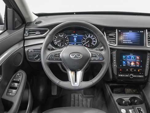Used 2025 INFINITI QX50 Pure AWD/4WD image 17