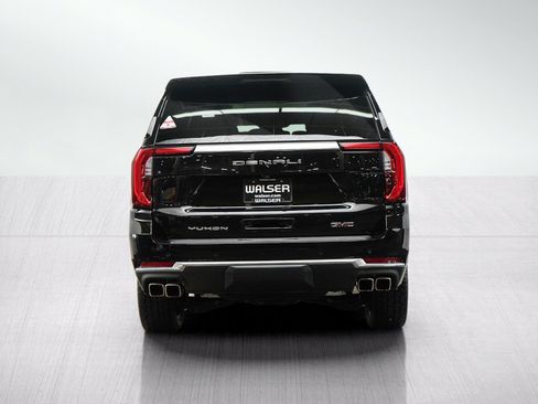 Used 2025 GMC Yukon Denali w/ Sun & Power Step Package AWD/4WD image 4