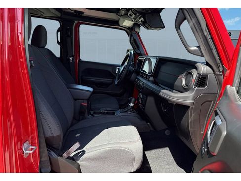 Used 2024 Jeep Wrangler Unlimited Rubicon AWD/4WD image 19
