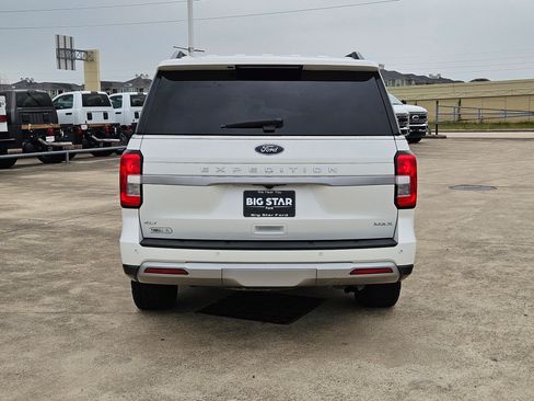 Used 2022 Ford Expedition Max XLT AWD/4WD image 5