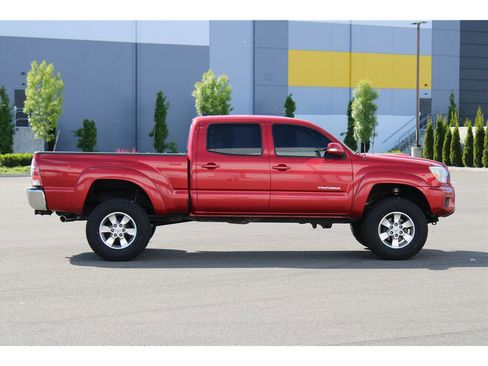 Used 2014 Toyota Tacoma 4x4 Double Cab image 4