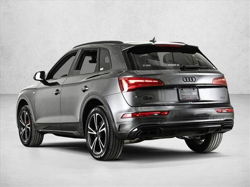 Certified 2025 Audi Q5 2.0T Premium Plus w/ Premium Plus Package image 8