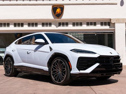 Used 2026 Lamborghini Urus SE AWD/4WD image 21