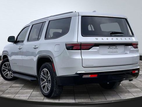 Used 2023 Jeep Wagoneer Series II AWD/4WD image 7